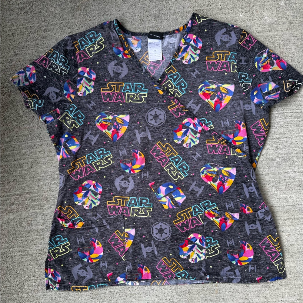 Star Wars Grey Scrub Top Size M
